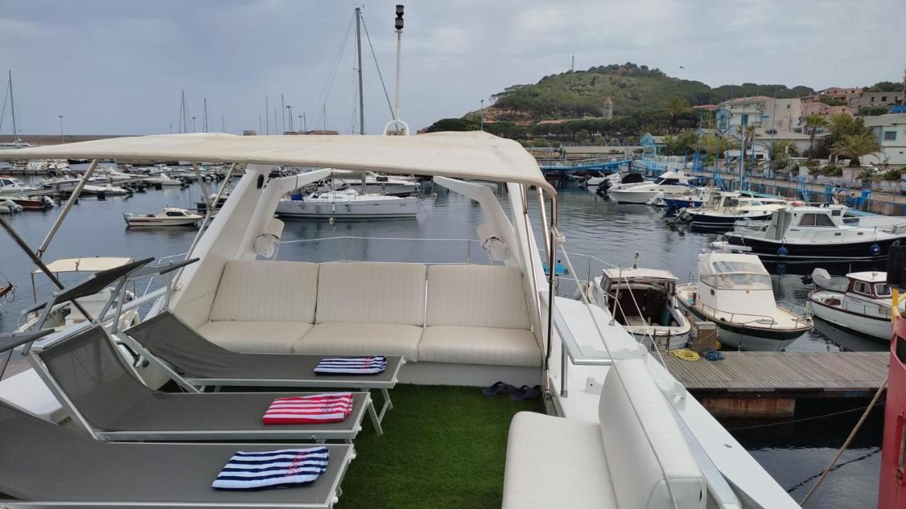 Boat & Breakfast Lucretia, Luxury Yacht Hotel Àrbatax Kültér fotó
